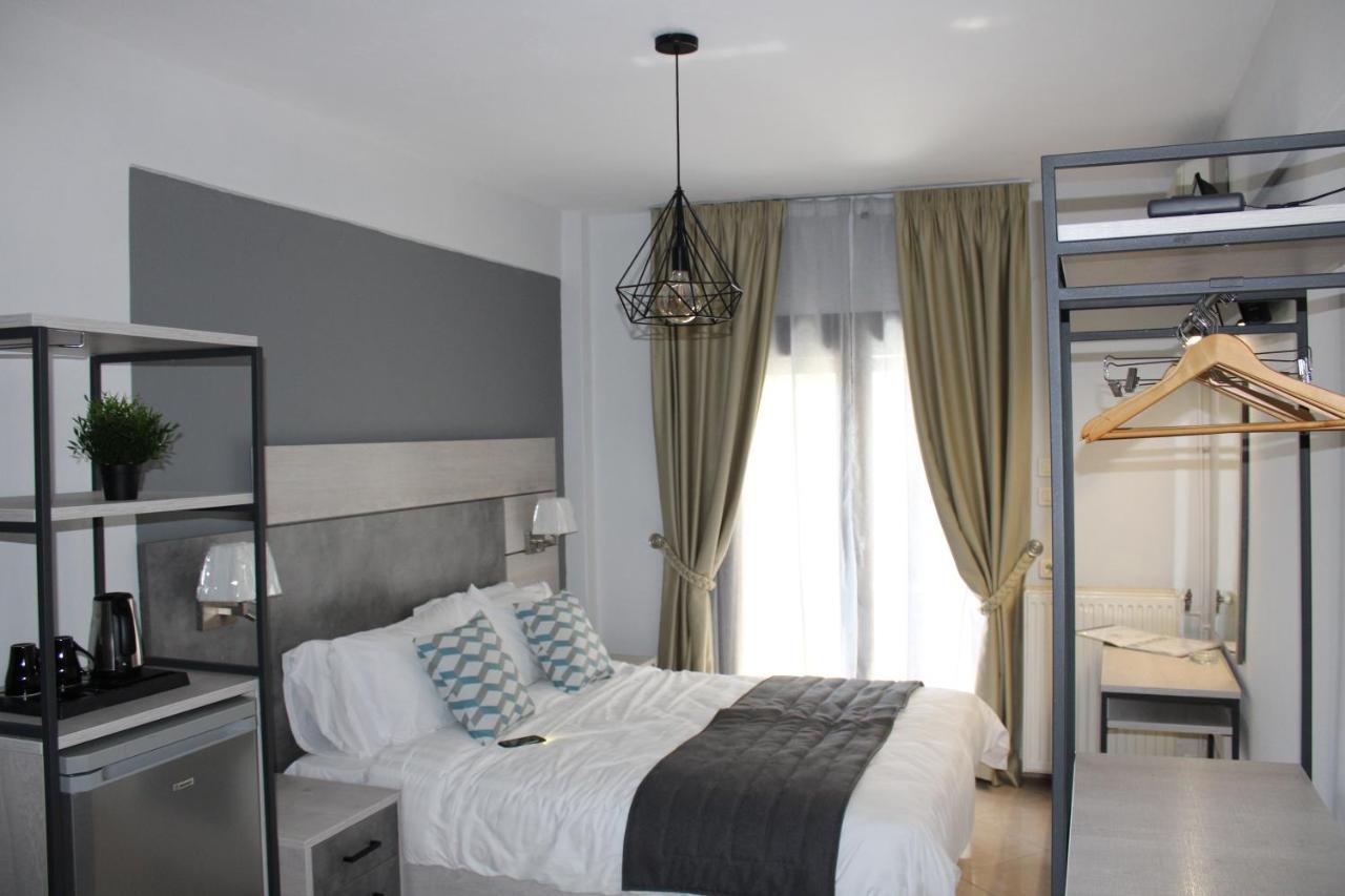 Meliton Inn Hotel & Suites By The Beach Néosz Marmarász Kültér fotó