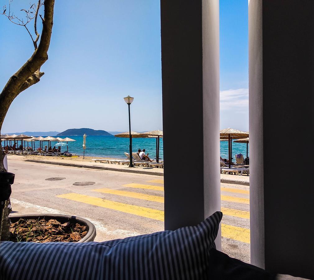 Meliton Inn Hotel & Suites By The Beach Néosz Marmarász Kültér fotó